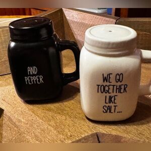 Salt & Pepper Shakers✨